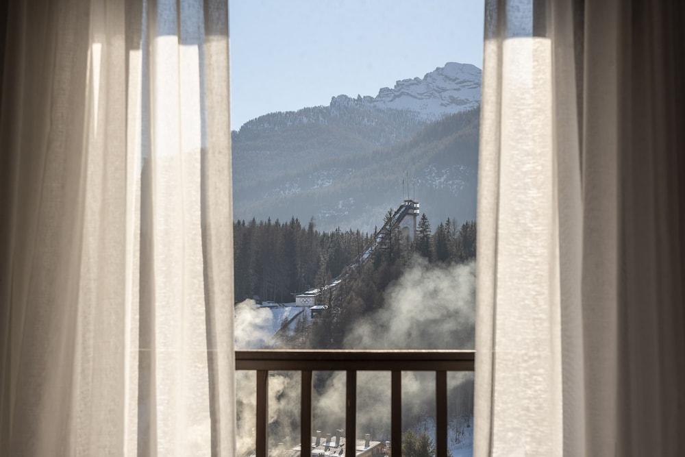 Faloria Mountain Spa Resort Cortina dʼAmpezzo Exteriér fotografie